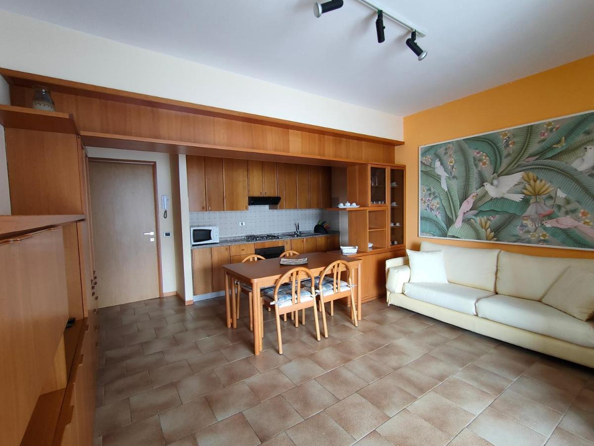 Iseolakerental- Casa Trentapassi Riva di Solto Εξωτερικό φωτογραφία