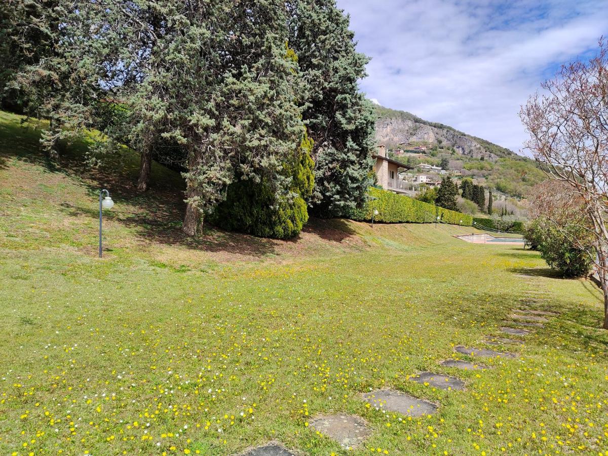 Iseolakerental- Casa Trentapassi Riva di Solto Εξωτερικό φωτογραφία