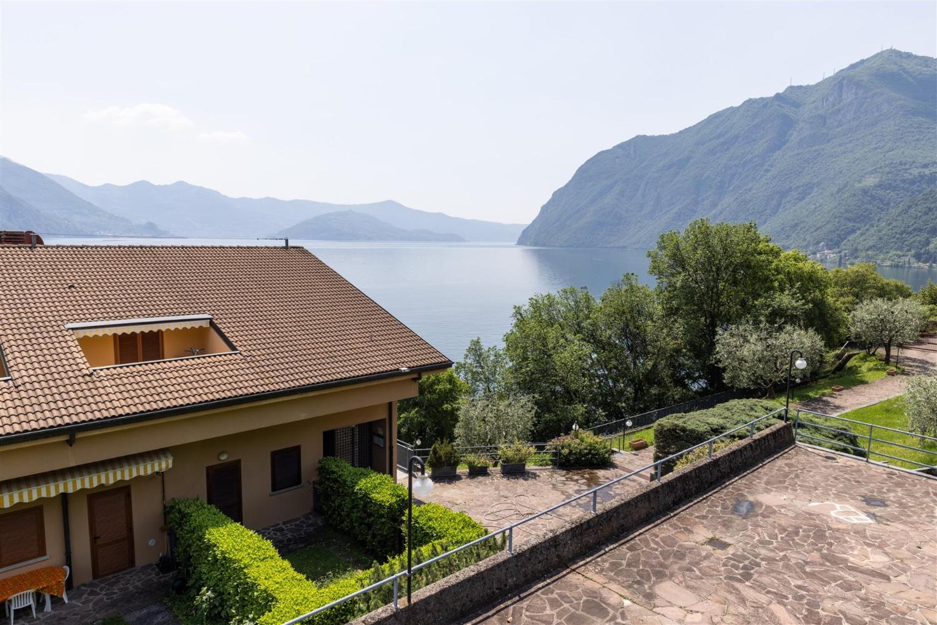 Iseolakerental- Casa Trentapassi Riva di Solto Εξωτερικό φωτογραφία