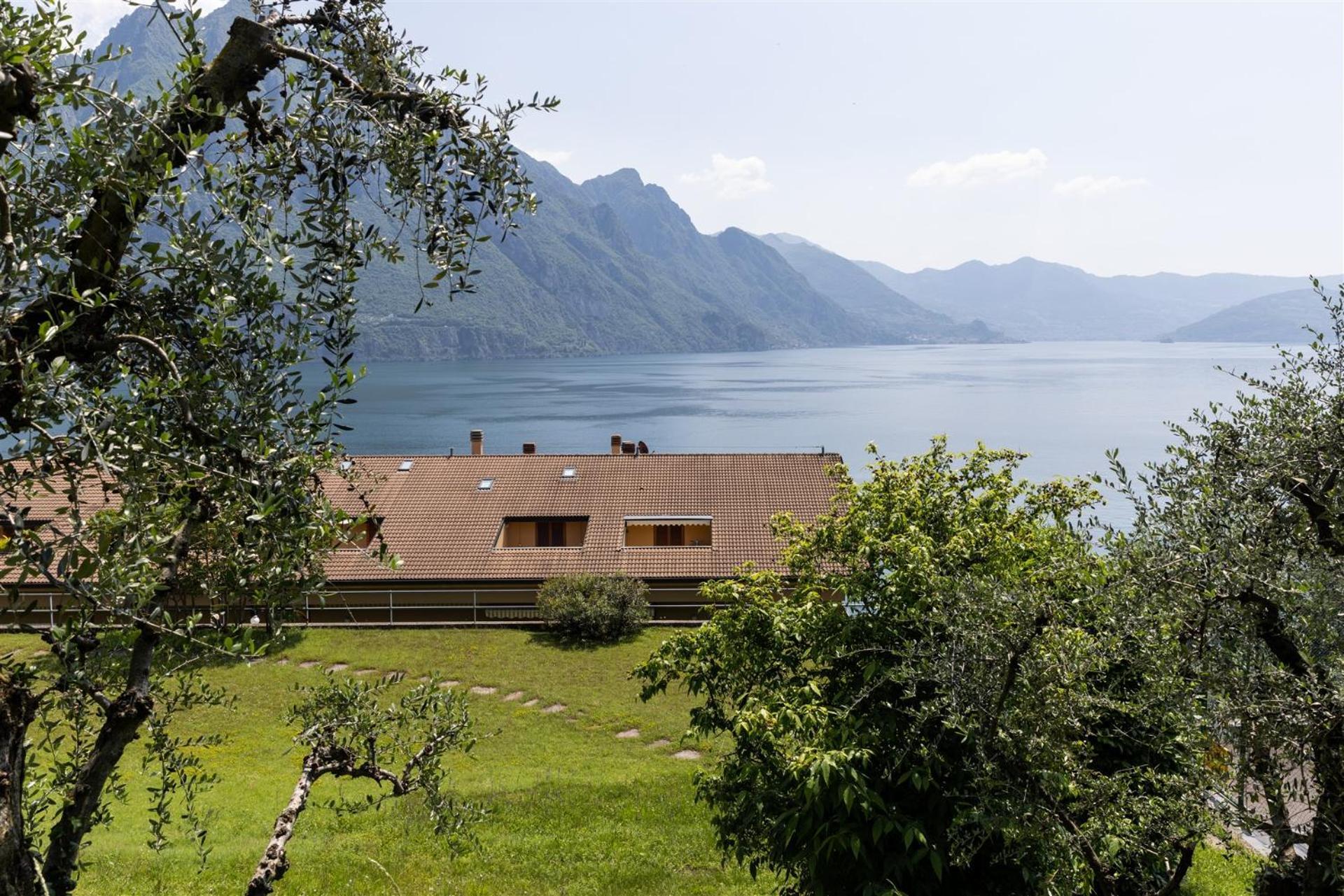 Iseolakerental- Casa Trentapassi Riva di Solto Εξωτερικό φωτογραφία